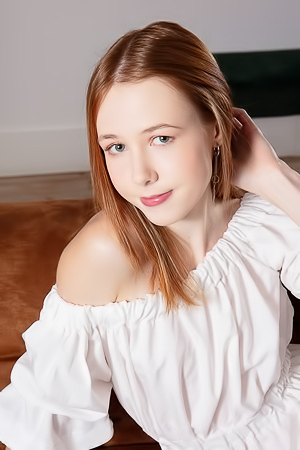 Lila Rose Naked And Parting Her Porcelain-pale Thighs Flirtatiously